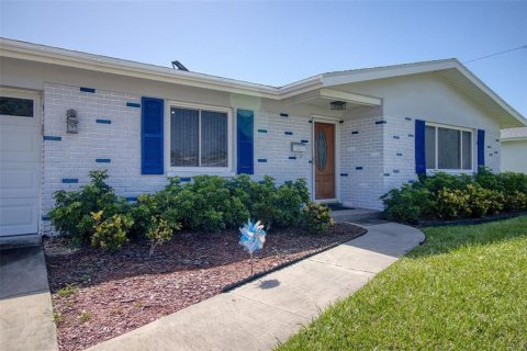 Casa en venta en Clearwater, Florida, 4 dormitorios, 176.14 m2 № 2385982 - foto 4