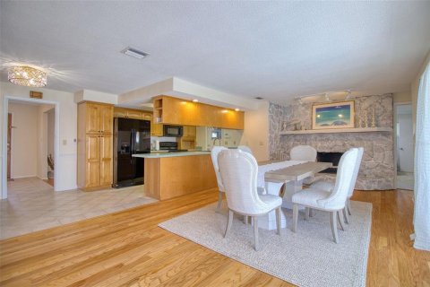 Casa en venta en Clearwater, Florida, 4 dormitorios, 176.14 m2 № 2385982 - foto 16