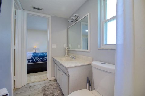 Casa en venta en Clearwater, Florida, 4 dormitorios, 176.14 m2 № 2385982 - foto 24