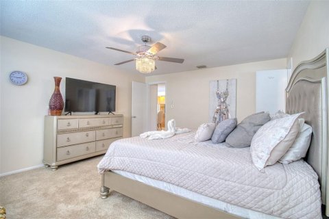 Casa en venta en Clearwater, Florida, 4 dormitorios, 176.14 m2 № 2385982 - foto 20