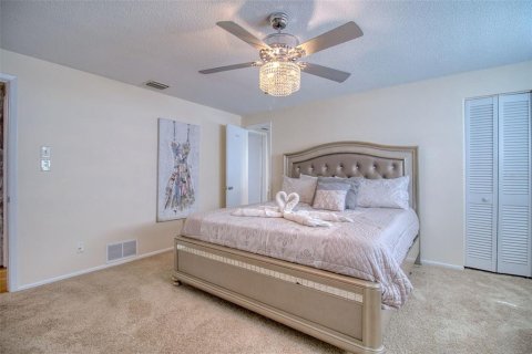 Casa en venta en Clearwater, Florida, 4 dormitorios, 176.14 m2 № 2385982 - foto 21