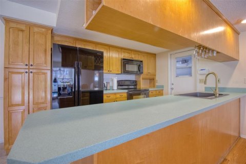 Casa en venta en Clearwater, Florida, 4 dormitorios, 176.14 m2 № 2385982 - foto 13