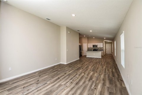 House in Winter Haven, Florida 3 bedrooms, 150.04 sq.m. № 1873473 - photo 6