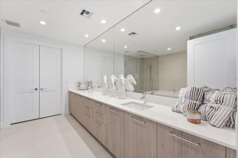 Купить кондоминиум в Форт-Лодердейл, Флорида 7 комнат, 276.94м2, № 2173054 - фото 13