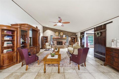 Casa en venta en Brooksville, Florida, 3 dormitorios, 342.44 m2 № 2314300 - foto 9
