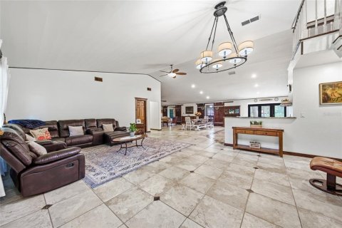 Casa en venta en Brooksville, Florida, 3 dormitorios, 342.44 m2 № 2314300 - foto 6