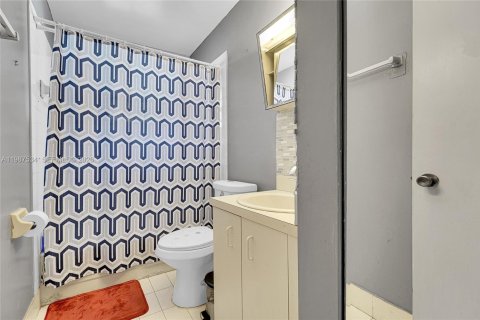 Купить виллу или дом в Майами, Флорида 3 спальни, 114.27м2, № 2048914 - фото 10