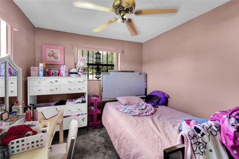 Купить виллу или дом в Майами, Флорида 3 спальни, 114.27м2, № 2048914 - фото 12