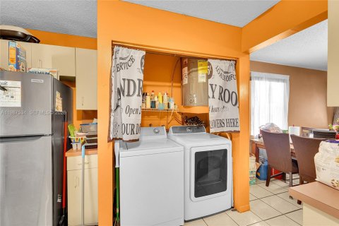 Купить виллу или дом в Майами, Флорида 3 спальни, 114.27м2, № 2048914 - фото 16