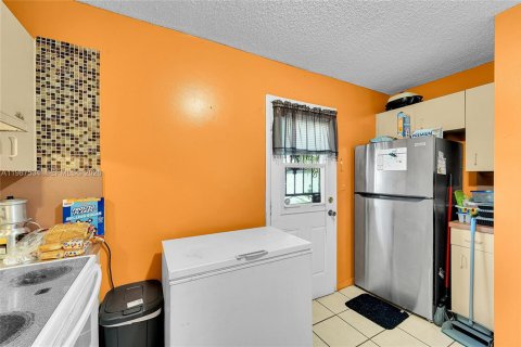 Купить виллу или дом в Майами, Флорида 3 спальни, 114.27м2, № 2048914 - фото 15