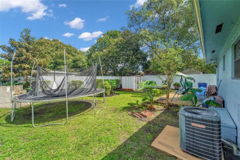 Купить виллу или дом в Майами, Флорида 3 спальни, 114.27м2, № 2048914 - фото 27