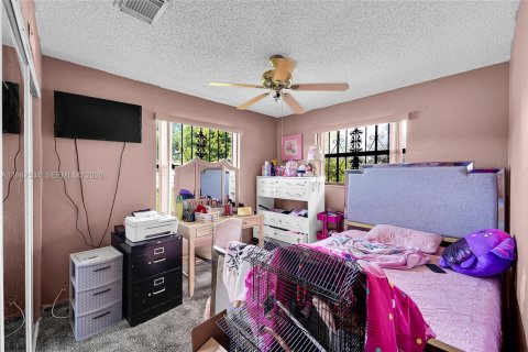 Купить виллу или дом в Майами, Флорида 3 спальни, 114.27м2, № 2048914 - фото 11