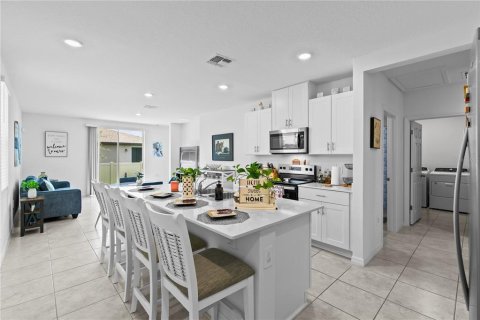 Купить виллу или дом в Уинтер-Хейвен, Флорида 3 комнаты, 119.66м2, № 2157815 - фото 4