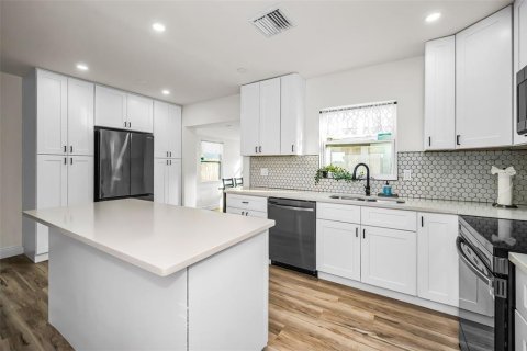Casa en venta en Dunedin, Florida, 3 dormitorios, 106.84 m2 № 2167614 - foto 8