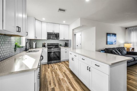 Casa en venta en Dunedin, Florida, 3 dormitorios, 106.84 m2 № 2167614 - foto 9
