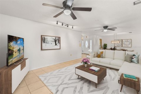 Villa ou maison à vendre à Maitland, Floride: 3 chambres, 177.35 m2 № 2406450 - photo 6