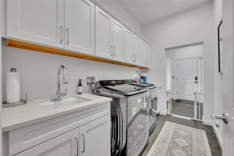 Casa en venta en Winter Park, Florida, 4 dormitorios, 265.7 m2 № 1904685 - foto 24