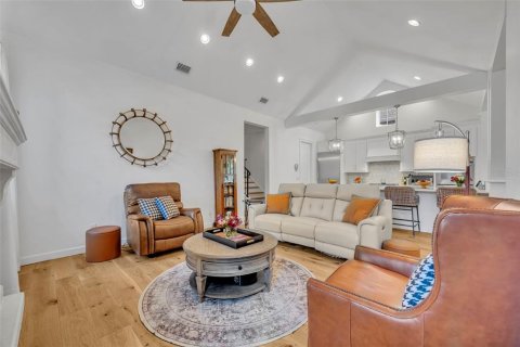 Casa en venta en Winter Park, Florida, 4 dormitorios, 265.7 m2 № 1904685 - foto 11