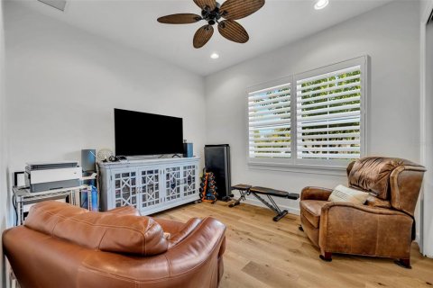 Casa en venta en Winter Park, Florida, 4 dormitorios, 265.7 m2 № 1904685 - foto 19