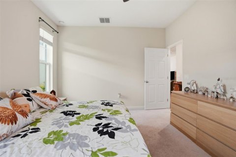 Townhouse in Wesley Chapel, Florida 3 bedrooms, 169.08 sq.m. № 2226042 - photo 29