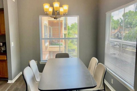 Condo in Orlando, Florida, 2 bedrooms  № 1871244 - photo 18