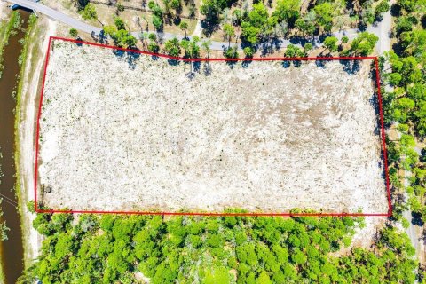 Commercial property in Loxahatchee Groves, Florida № 2146190 - photo 3