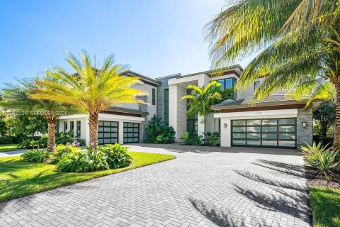 Villa ou maison à louer à Boca Raton, Floride: 6 chambres, 751.67 m2 № 2171131 - photo 3