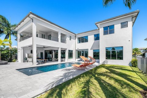 Villa ou maison à louer à Boca Raton, Floride: 6 chambres, 751.67 m2 № 2171131 - photo 2