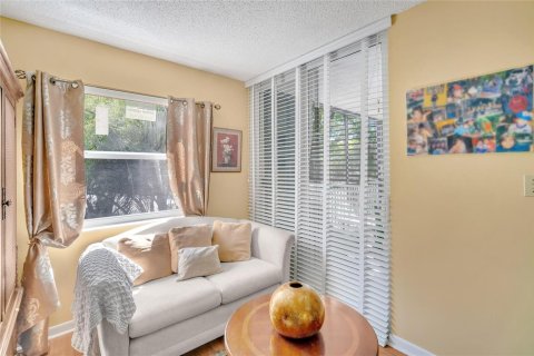 Condominio en venta en Lauderhill, Florida, 3 dormitorios, 163.51 m2 № 2179563 - foto 17
