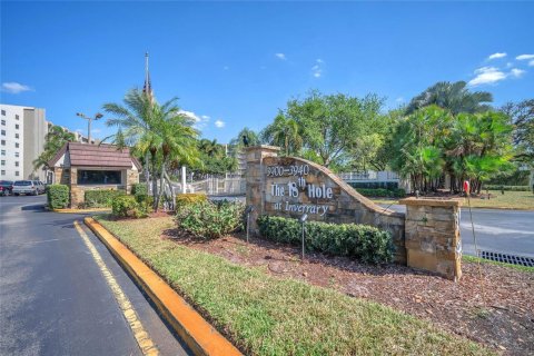 Condominio en venta en Lauderhill, Florida, 3 dormitorios, 163.51 m2 № 2179563 - foto 9
