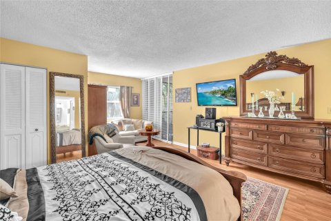 Condominio en venta en Lauderhill, Florida, 3 dormitorios, 163.51 m2 № 2179563 - foto 16