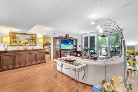 Condominio en venta en Lauderhill, Florida, 3 dormitorios, 163.51 m2 № 2179563 - foto 6