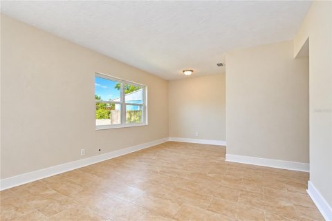 Villa ou maison à vendre à Saint Petersburg, Floride: 3 chambres, 82.68 m2 № 2403477 - photo 8