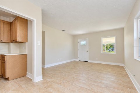 Villa ou maison à vendre à Saint Petersburg, Floride: 3 chambres, 82.68 m2 № 2403477 - photo 5