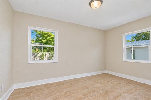 Villa ou maison à vendre à Saint Petersburg, Floride: 3 chambres, 82.68 m2 № 2403477 - photo 22
