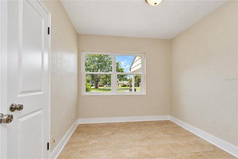 Villa ou maison à vendre à Saint Petersburg, Floride: 3 chambres, 82.68 m2 № 2403477 - photo 17