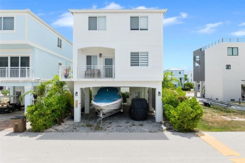 Villa ou maison à Key Largo, Floride 4 chambres, 163.69 m2 № 2248535