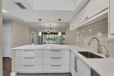 Condominio en venta en Sarasota, Florida, 2 dormitorios, 95.41 m2 № 2114383 - foto 4