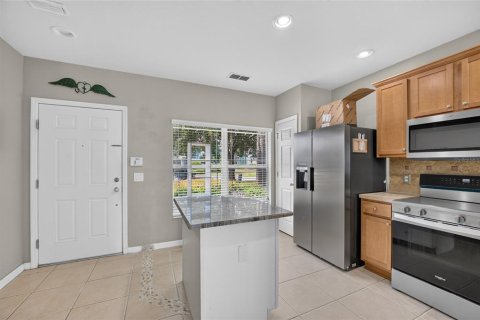 Townhouse in Ocala, Florida 2 bedrooms, 107.86 sq.m. № 2236887 - photo 6