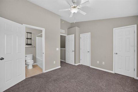 Townhouse in Ocala, Florida 2 bedrooms, 107.86 sq.m. № 2236887 - photo 27