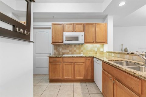 Condo in Palm Coast, Florida, 2 bedrooms  № 1245177 - photo 17