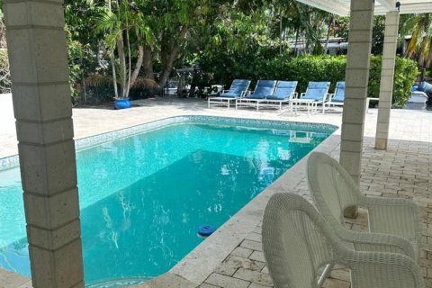 Villa ou maison à louer à Hollywood, Floride: 3 chambres, 122.63 m2 № 2084788 - photo 17