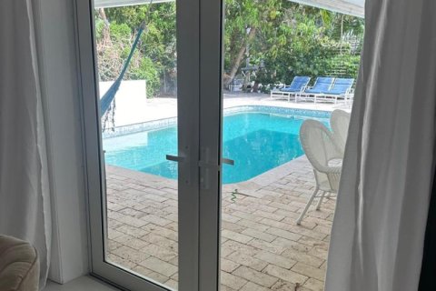 Villa ou maison à louer à Hollywood, Floride: 3 chambres, 122.63 m2 № 2084788 - photo 16