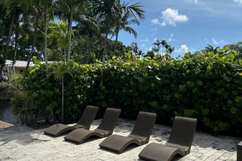 Villa ou maison à louer à Hollywood, Floride: 3 chambres, 122.63 m2 № 2084788 - photo 21