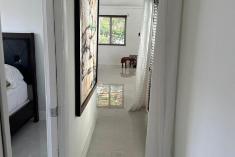 Villa ou maison à louer à Hollywood, Floride: 3 chambres, 122.63 m2 № 2084788 - photo 9