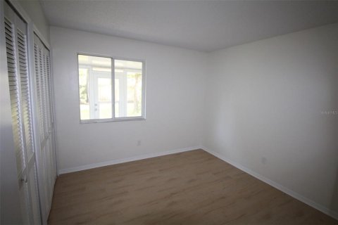 Copropriété à vendre à Orlando, Floride: 2 chambres, 100.15 m2 № 2228306 - photo 11