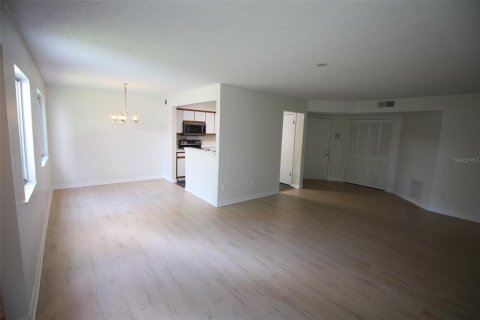 Copropriété à vendre à Orlando, Floride: 2 chambres, 100.15 m2 № 2228306 - photo 2