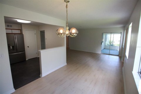 Copropriété à vendre à Orlando, Floride: 2 chambres, 100.15 m2 № 2228306 - photo 7