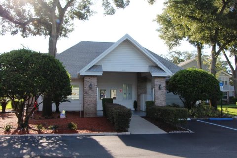Copropriété à vendre à Orlando, Floride: 2 chambres, 100.15 m2 № 2228306 - photo 17
