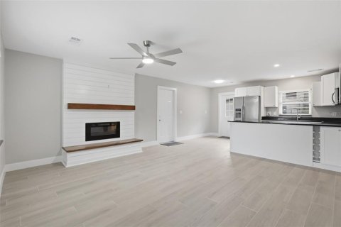 House in Orange City, Florida 2 bedrooms, 83.61 sq.m. № 2201329 - photo 30